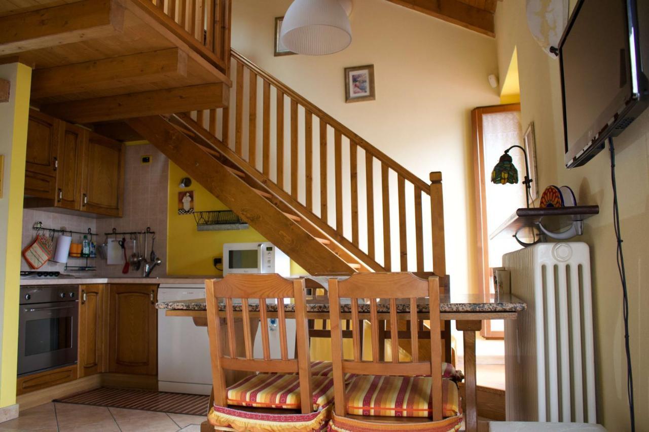 La Casa Sul Sasso In Town Serviced Accommodations Ντέρβιο Εξωτερικό φωτογραφία