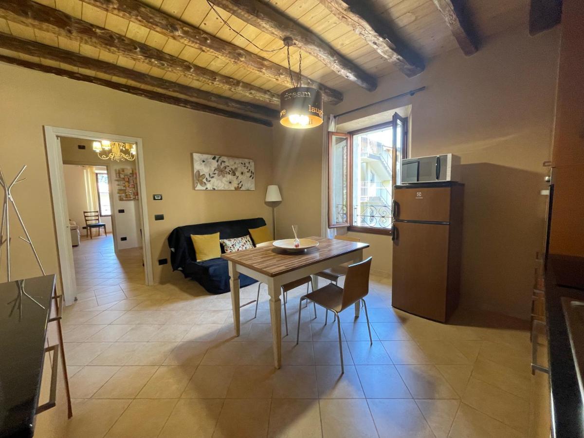 La Casa Sul Sasso In Town Serviced Accommodations Ντέρβιο Εξωτερικό φωτογραφία